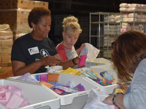 PARENTS AS TEACHERS JOINS ST. LOUIS DIAPER BANK IN GIVING BACK TO COMMUNITY DURING NATIONAL DAY OF SERVICE
